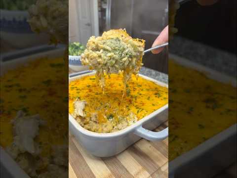 Cheesy Chicken Broccoli Rice Casserole